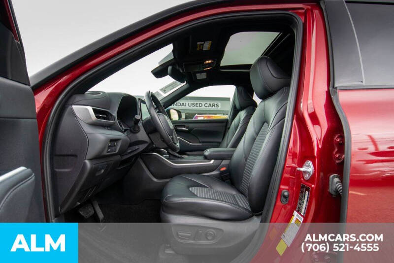 2023 Toyota Highlander XSE