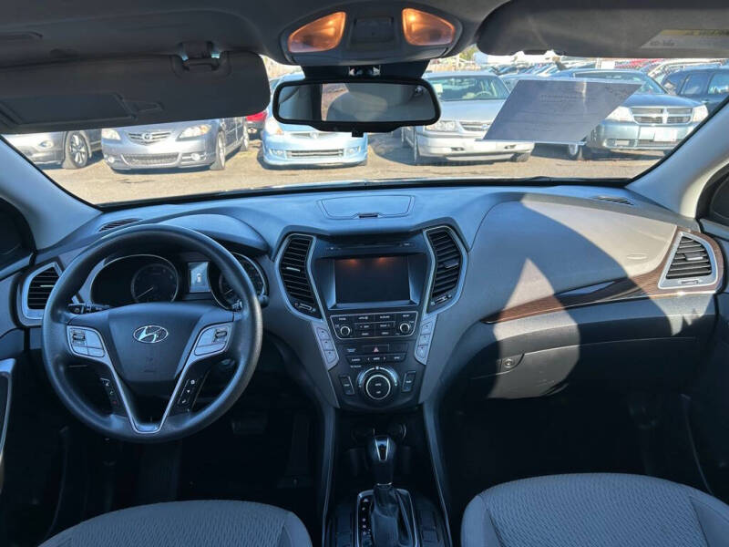 2018 Hyundai Santa Fe SE