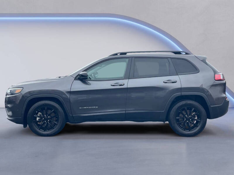 2023 Jeep Cherokee Altitude Lux