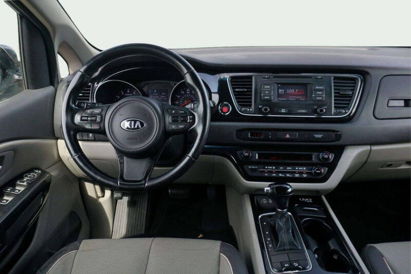 2015 Kia Sedona