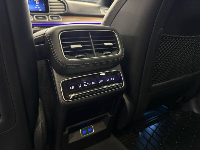 2024 Mercedes-Benz GLS AMG GLS 63