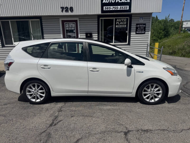2012 Toyota Prius v Five