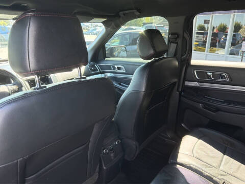 2017 Ford Explorer Sport