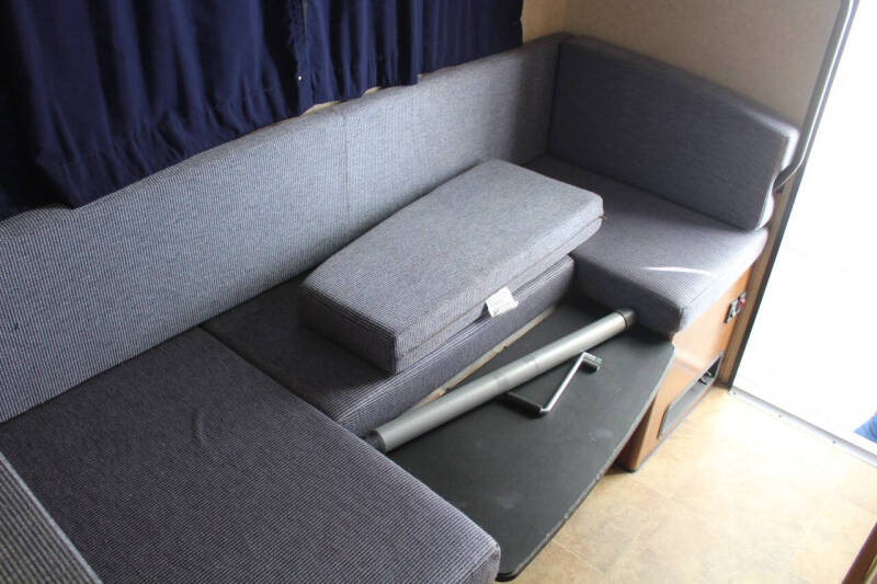 2017 Lance Cab Over 650