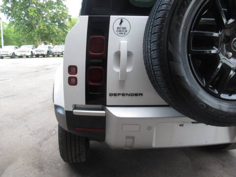 2025 Land Rover Defender 110 P300 S