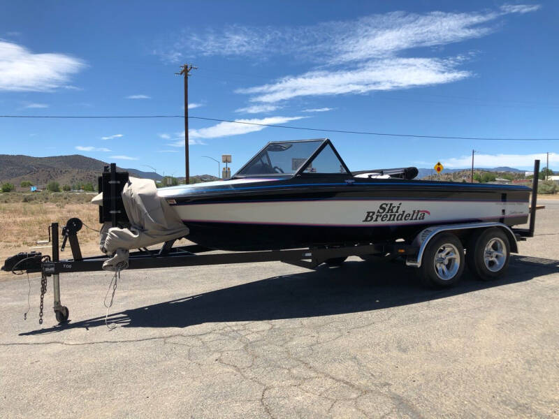 1990 BRENDELLA 19' SKY BOAT