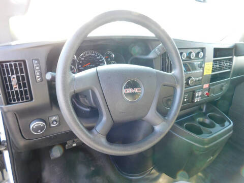 2017 GMC Savana 2500