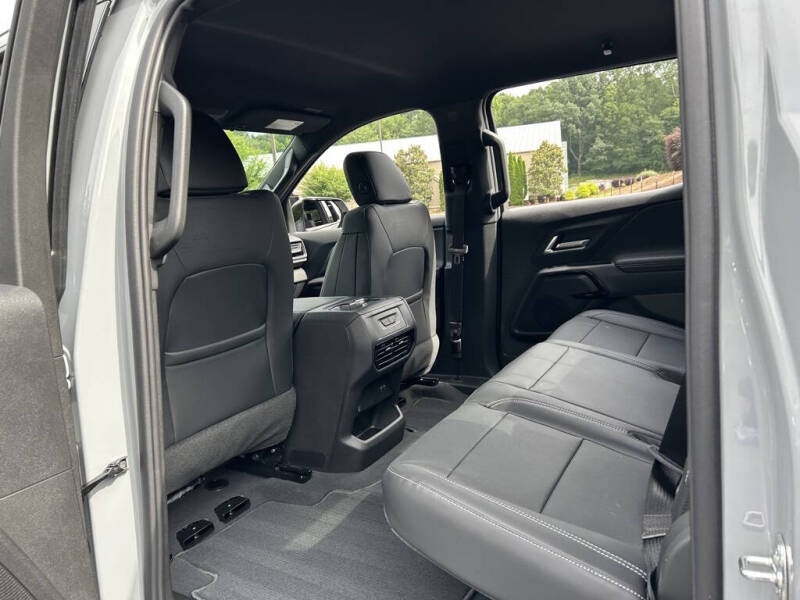 2025 Chevrolet Silverado EV LT