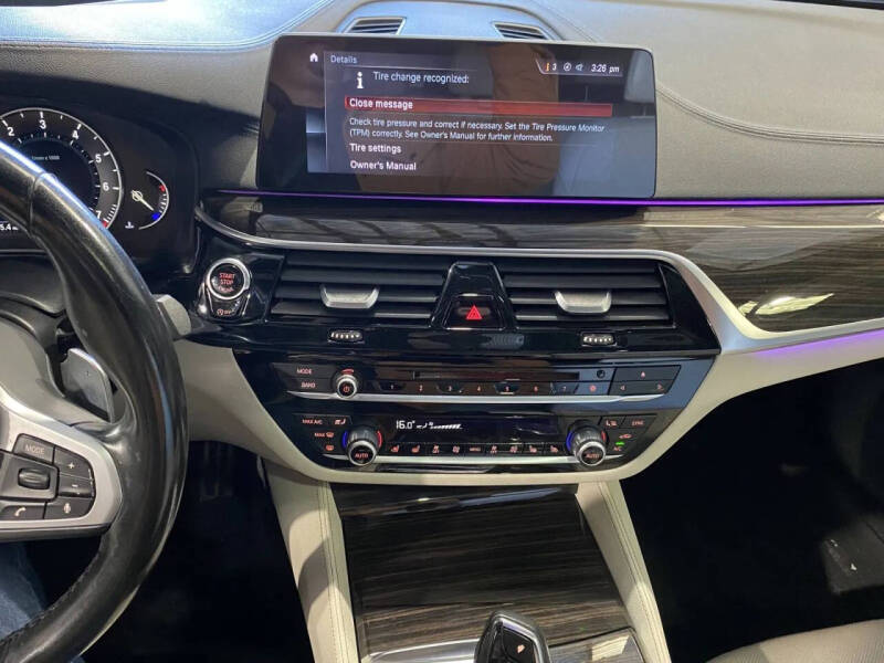 2018 BMW 5 Series 540i