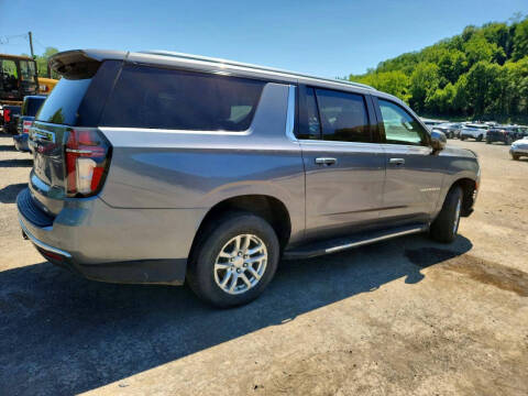 2022 Chevrolet Suburban LT