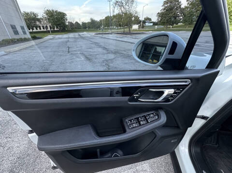 2017 Porsche Macan S