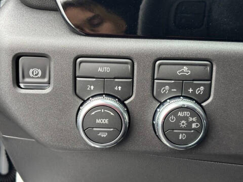 2026 GMC Sierra 1500 Elevation Standard