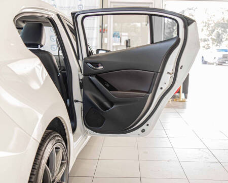 2017 Mazda MAZDA3 Grand Touring