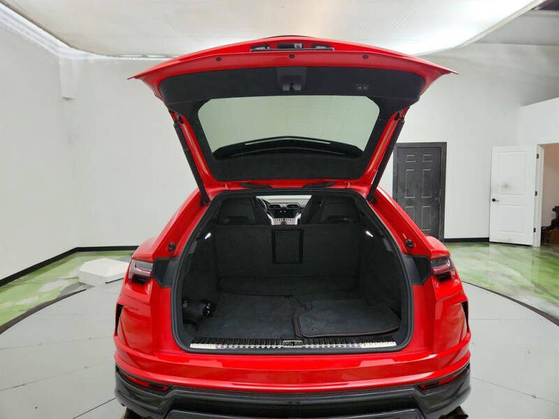 2019 Lamborghini Urus