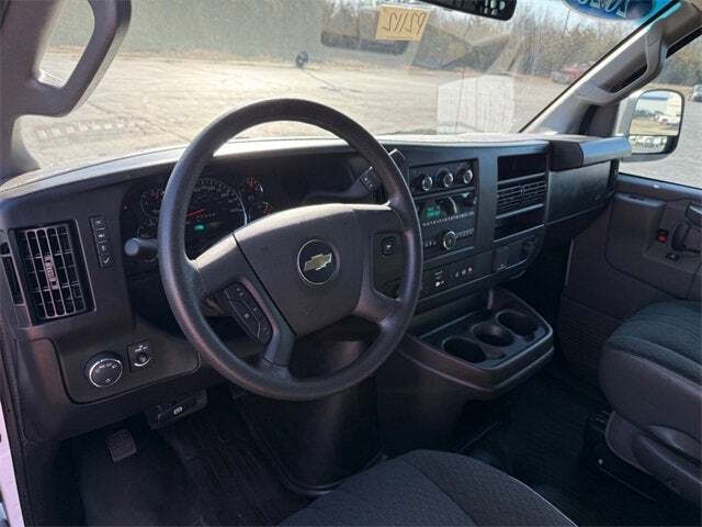 2023 Chevrolet Express 2500