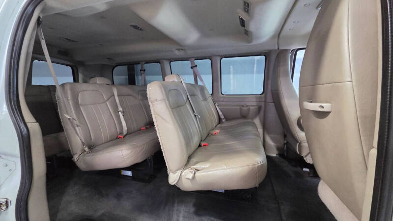 2013 GMC Savana LS 3500
