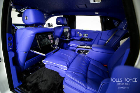 2024 Rolls-Royce Phantom EWB