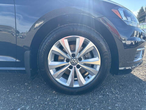 2020 Volkswagen Golf TSI