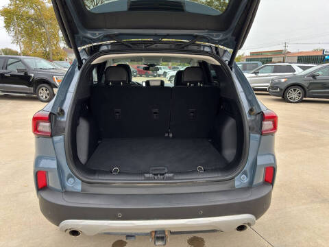 2023 Ford Escape Platinum