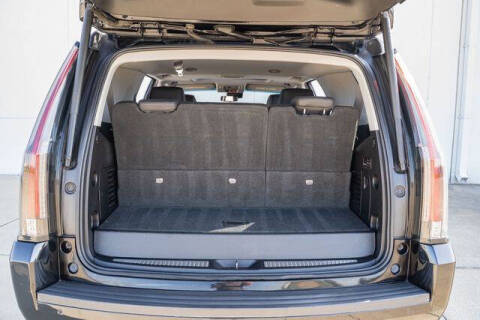 2018 Cadillac Escalade Luxury