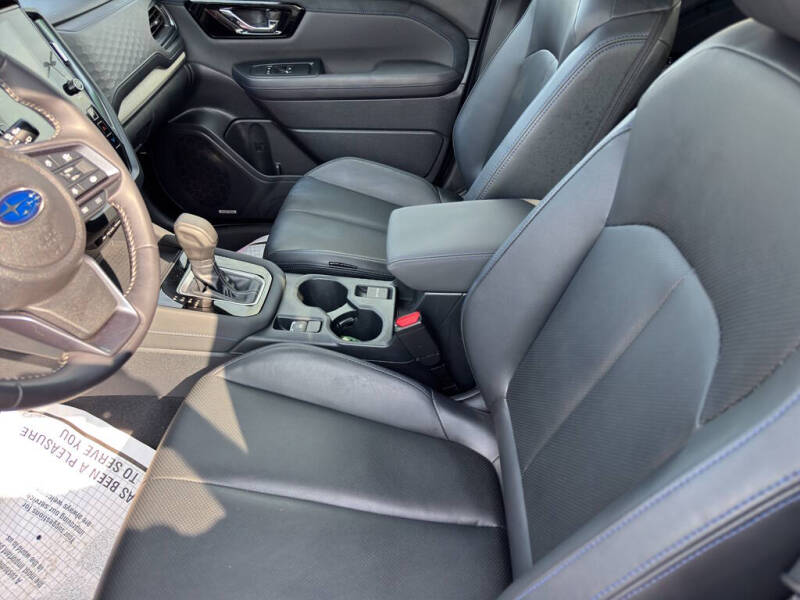2025 Subaru Forester Limited Hybrid