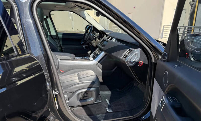 2017 Land Rover Range Rover Sport SE