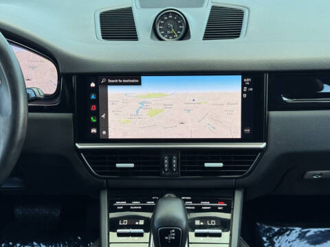 2022 Porsche Cayenne E-Hybrid