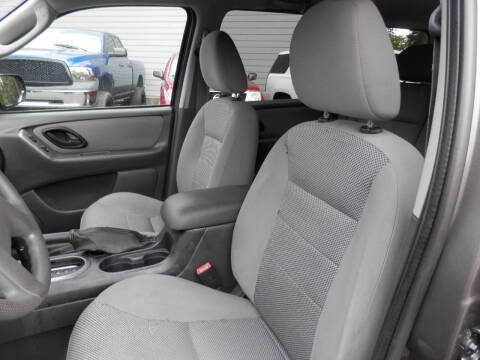 2005 Ford Escape XLT