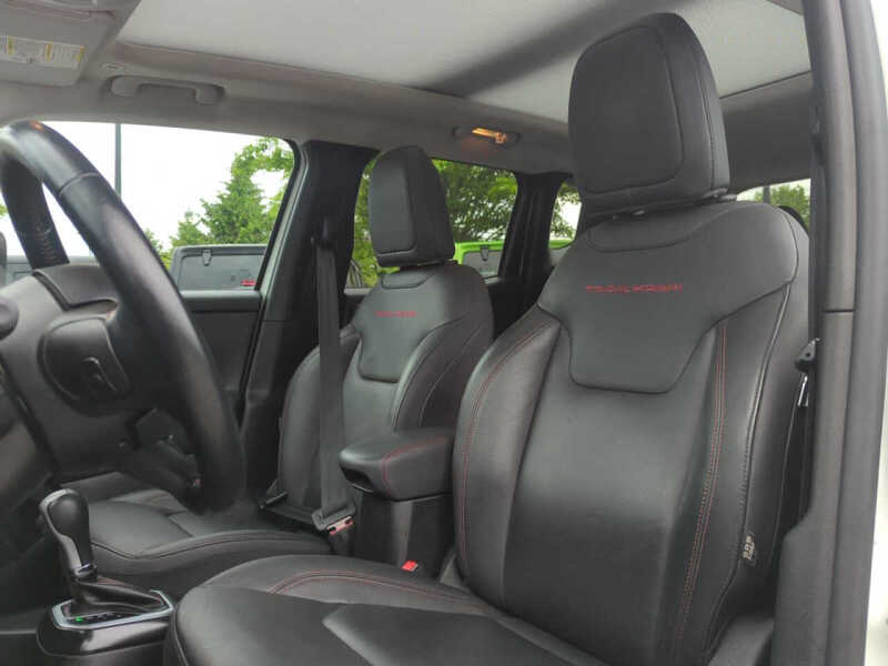 2023 Jeep Renegade Trailhawk