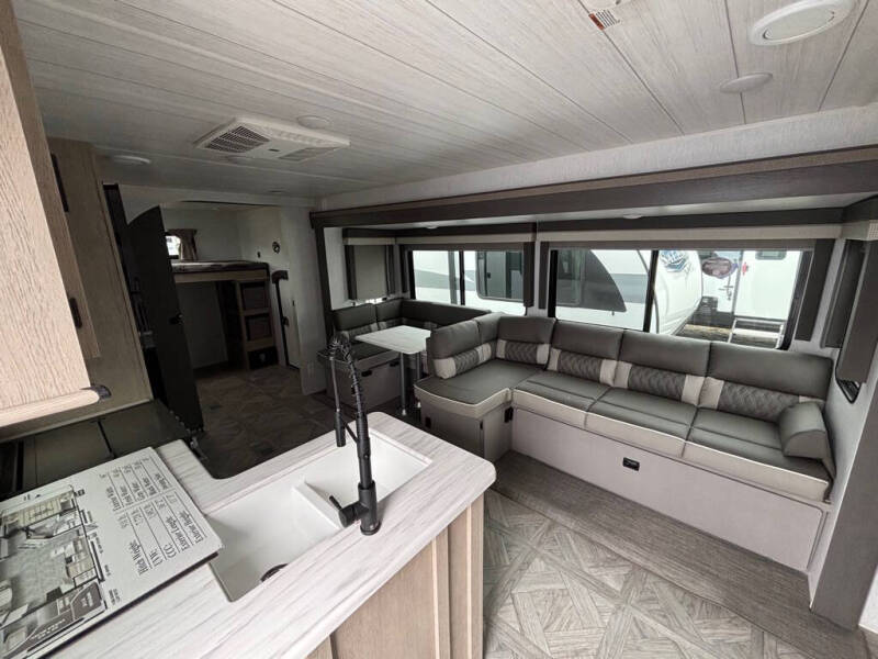 2024 Forest River SALEM 29VBUDX