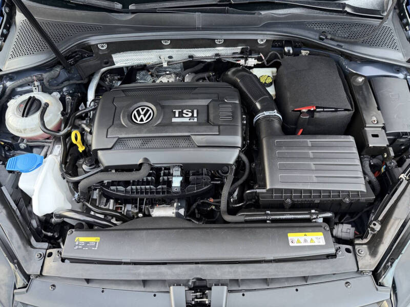 2016 Volkswagen Golf R 4Motion