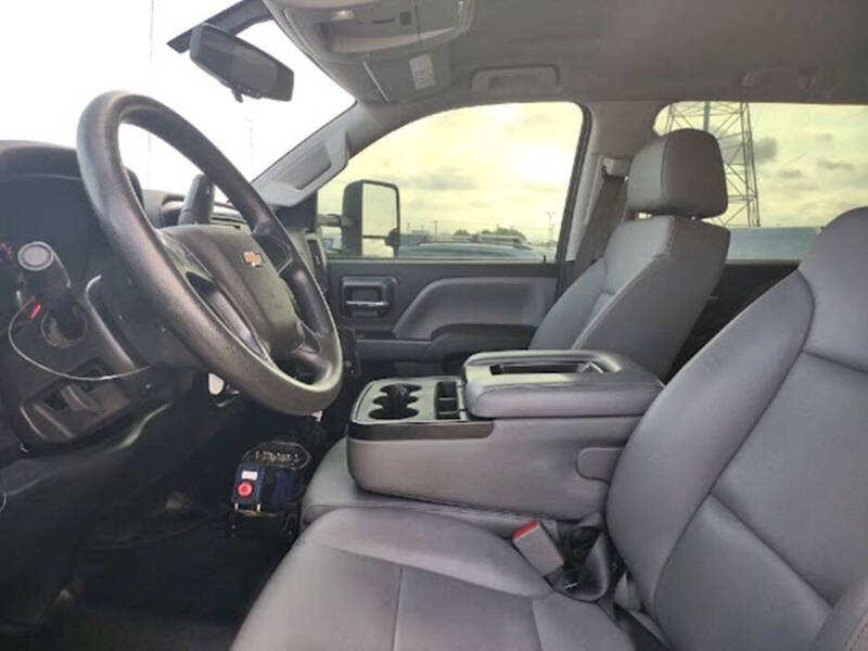 2022 Chevrolet Silverado 5500HD