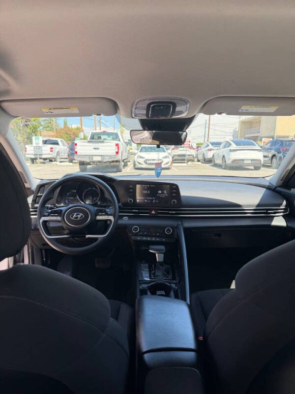 2022 Hyundai Elantra Hybrid Blue