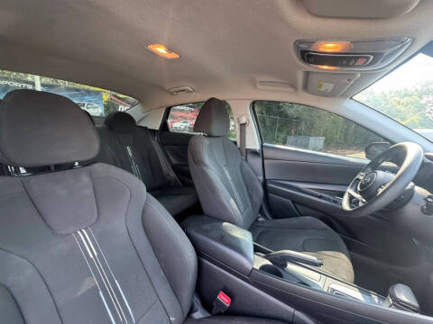 2022 Hyundai Elantra