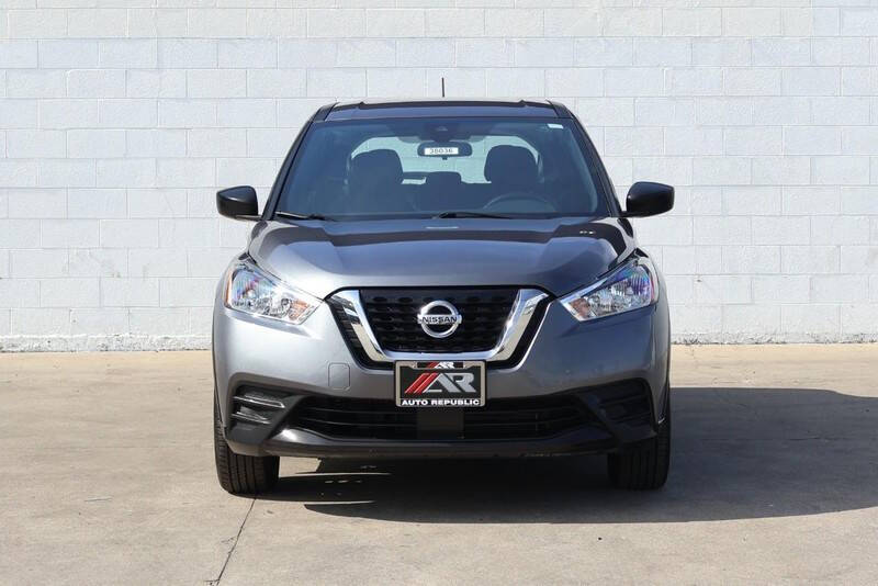 2020 Nissan Kicks S