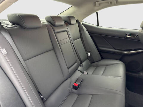 2019 Lexus IS 300
