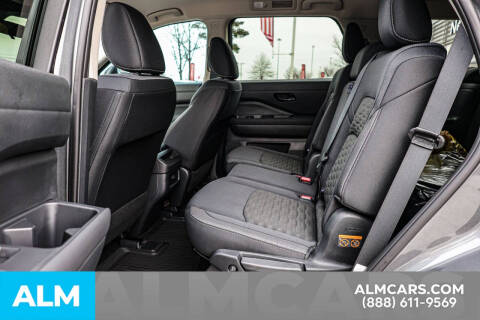 2025 Nissan Pathfinder S