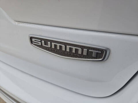2022 Jeep Grand Cherokee Summit Reserve