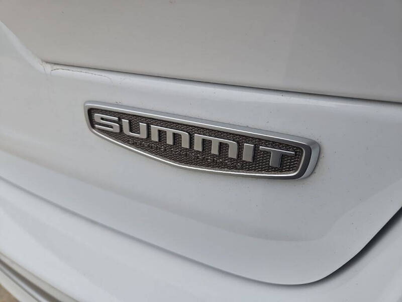 2022 Jeep Grand Cherokee Summit Reserve