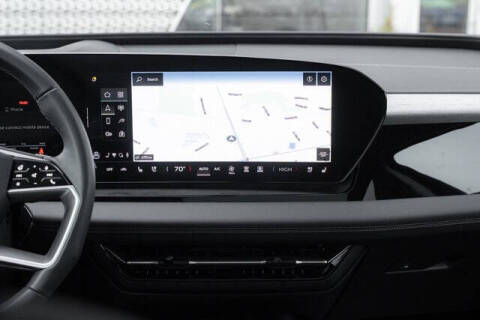 2025 Audi Q6 e-tron quattro Premium Plus