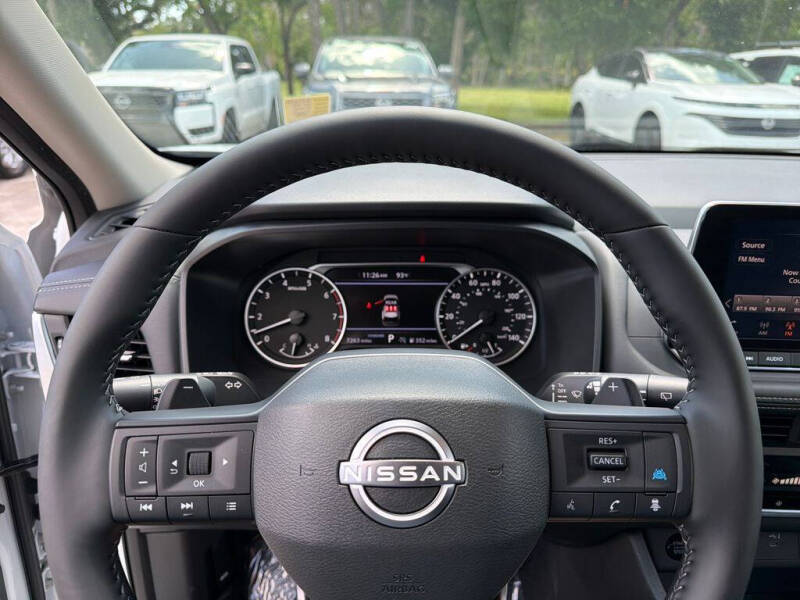 2025 Nissan Rogue SV