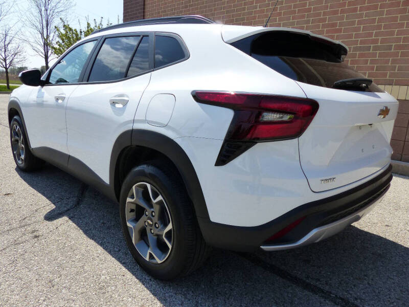 2025 Chevrolet Trax LT