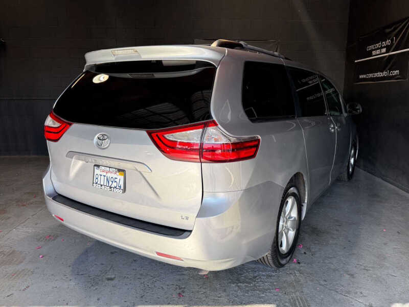 2017 Toyota Sienna