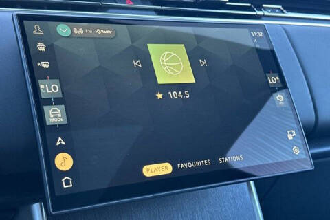 2025 Land Rover Range Rover P530 SE