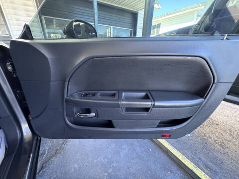 2013 Dodge Challenger R/T Plus