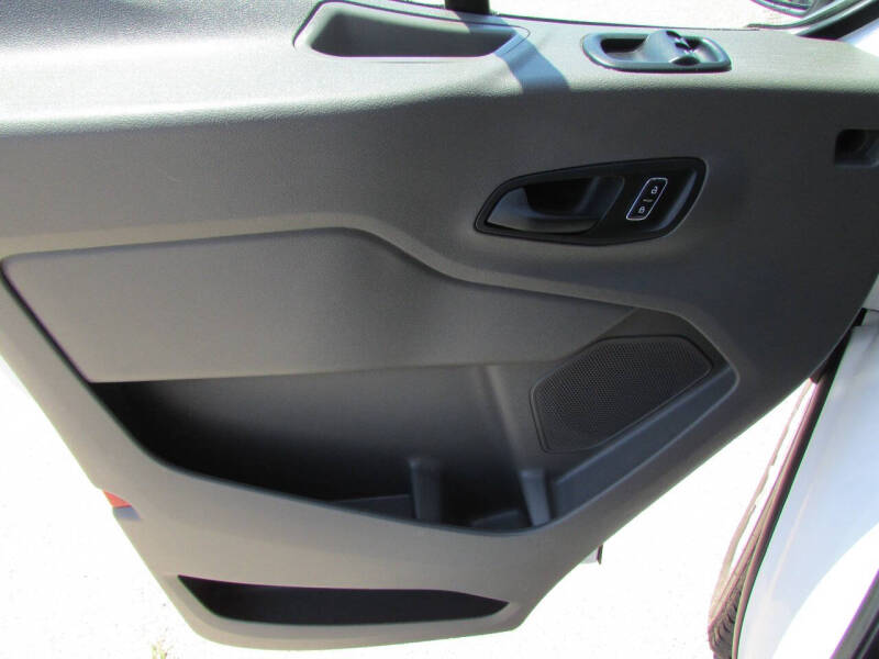 2023 Ford Transit 350 XLT