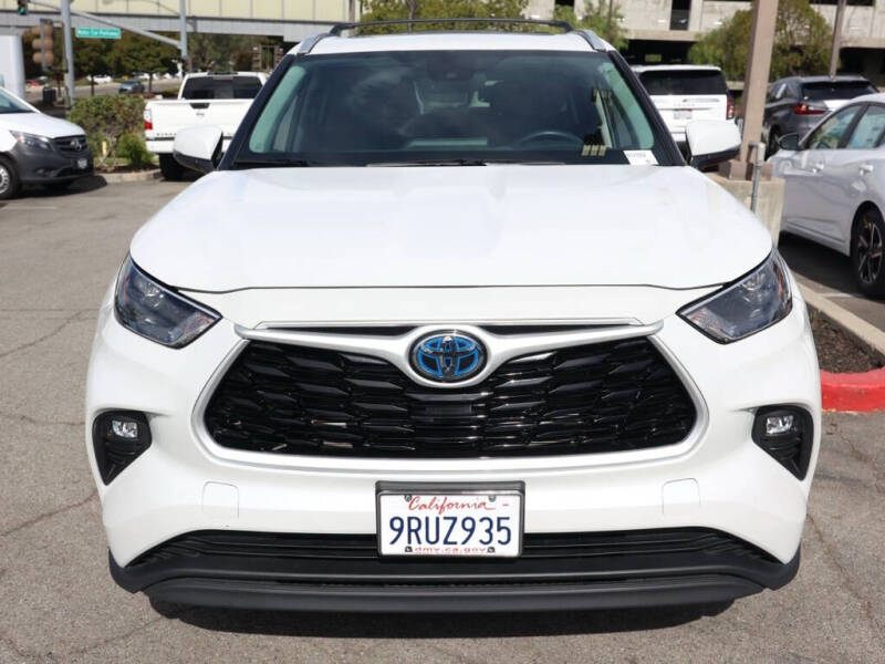 2024 Toyota Highlander Hybrid XLE
