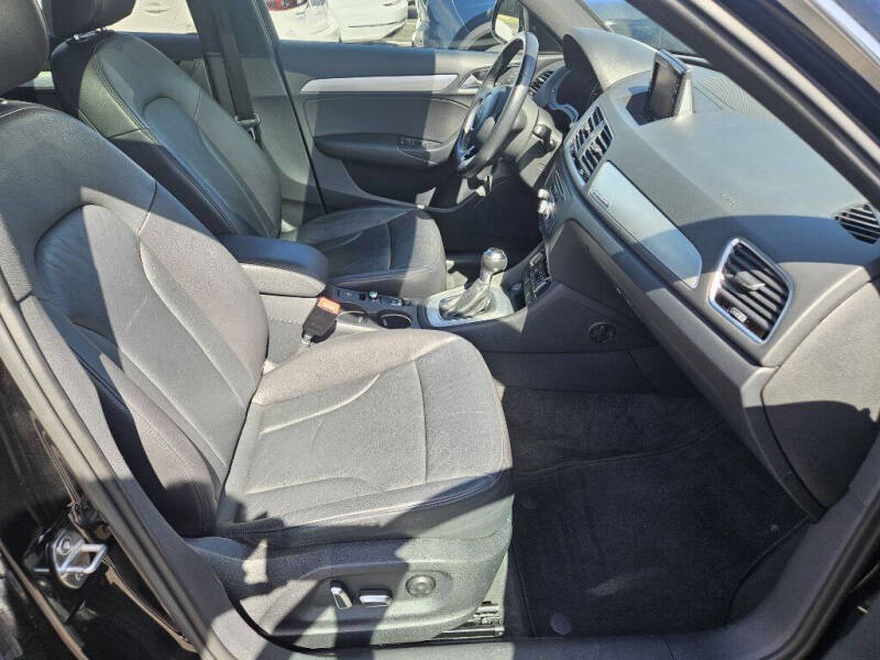 2017 Audi Q3 2.0T quattro Premium Plus