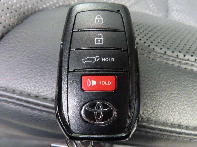 2025 Toyota Sequoia Platinum