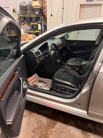 2012 Volkswagen Passat SEL PZEV